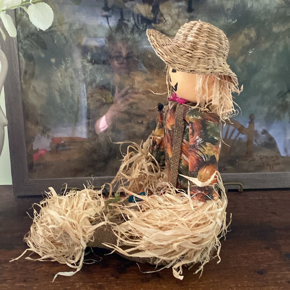 Fall scarecrow - Picture 5 of 6